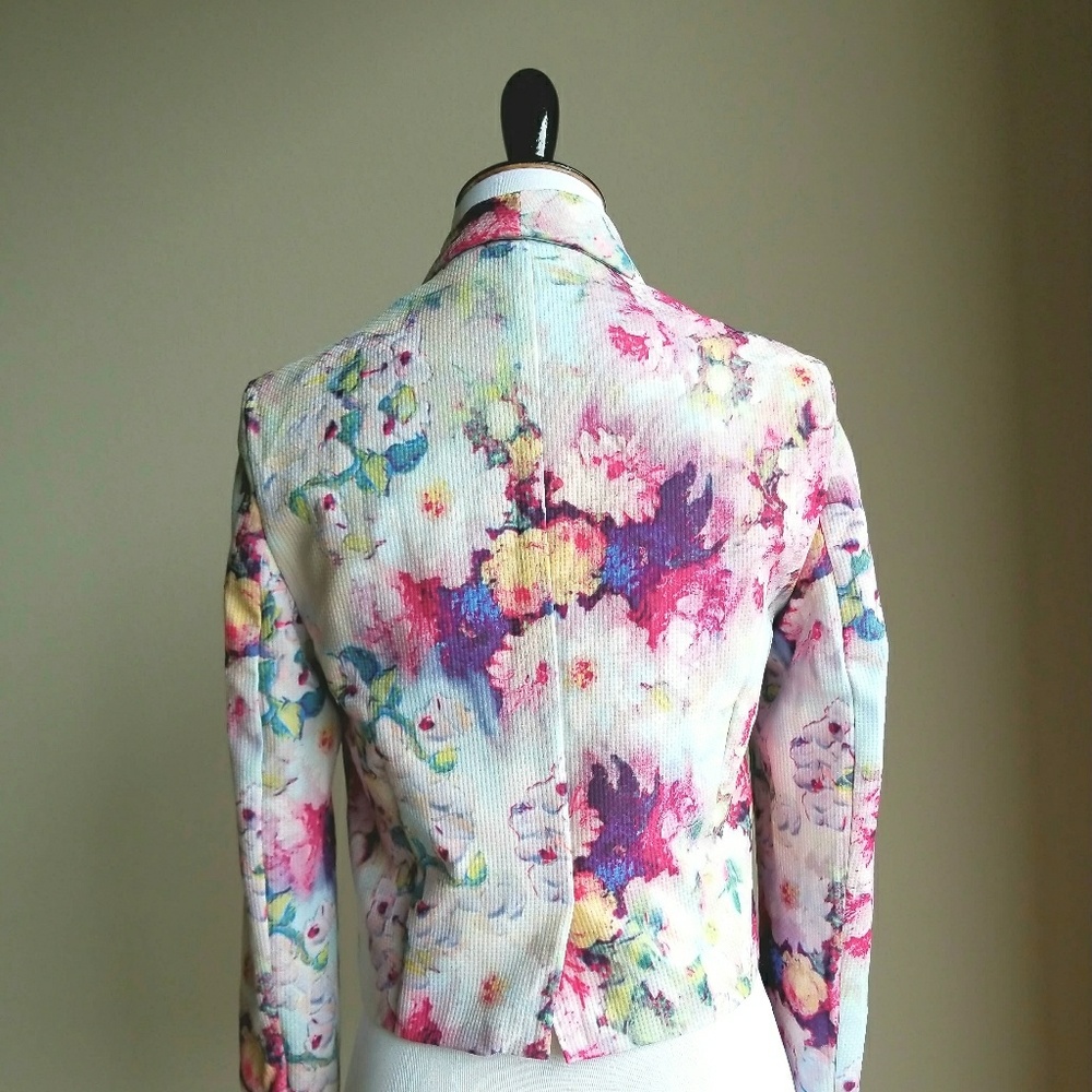 Flower Jacket - Picture 4 of 7